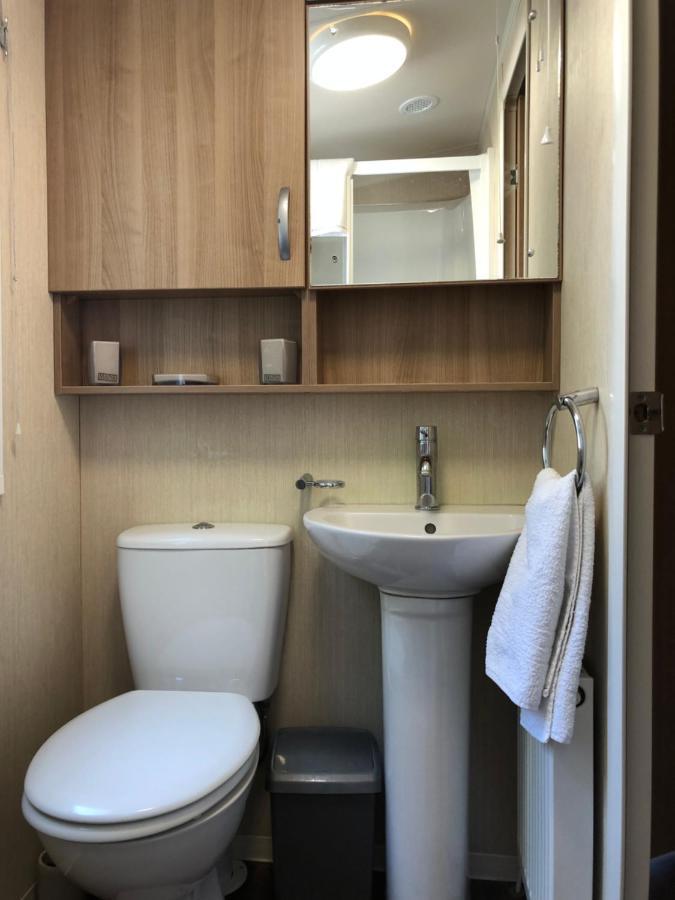 Popular Property In بيمبريدج المظهر الخارجي الصورة